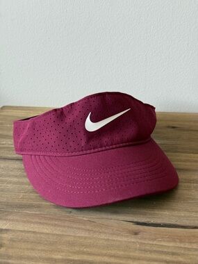 Nike Dri-FIT ADV Visor – Burgundy